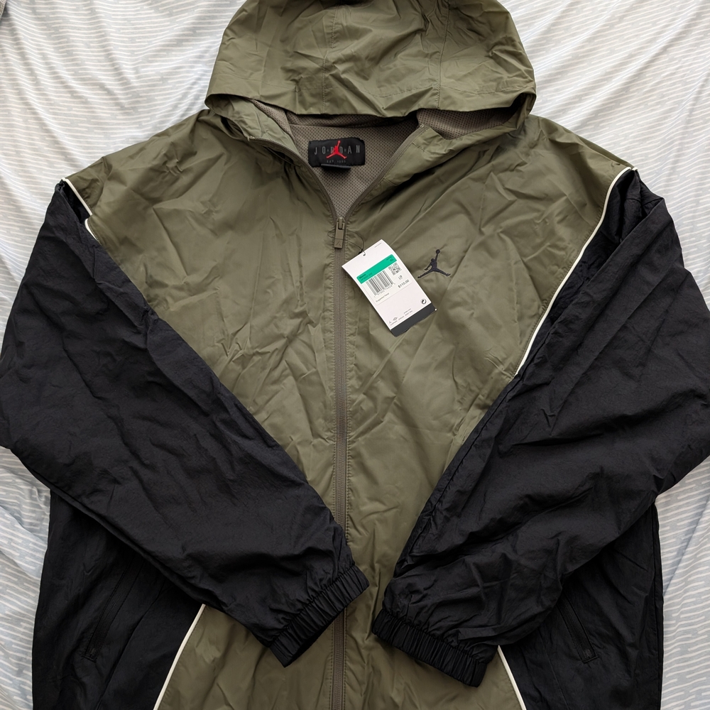 Jordan Men's Olive and Black Windbreaker